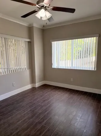 $2,000 | 222 Sidonia Avenue, Unit 4, Coral Gables, FL 33134
