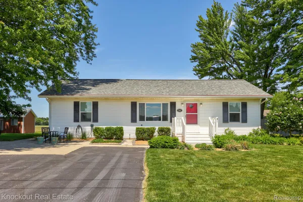 $289,900 | 9941 Lange Road, Birch Run, MI 48415