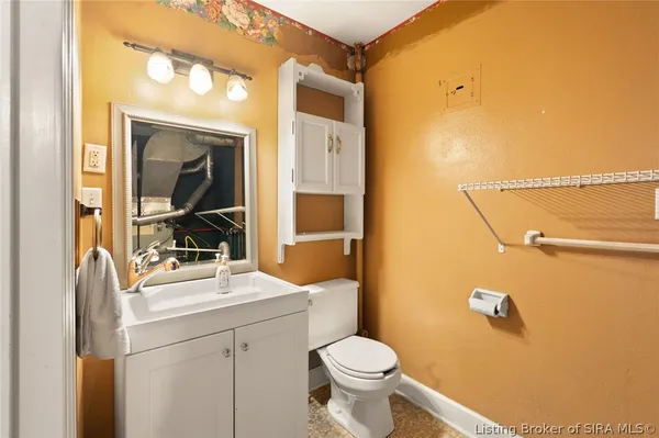 $205,000 | 2120 Gary Drive, New Albany, IN 47150