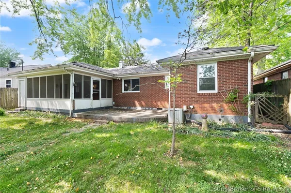 $205,000 | 2120 Gary Drive, New Albany, IN 47150
