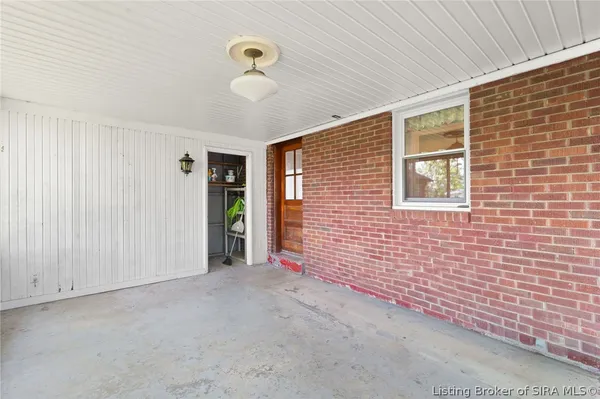 $205,000 | 2120 Gary Drive, New Albany, IN 47150