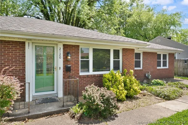 $205,000 | 2120 Gary Drive, New Albany, IN 47150