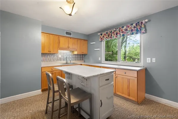 $205,000 | 2120 Gary Drive, New Albany, IN 47150