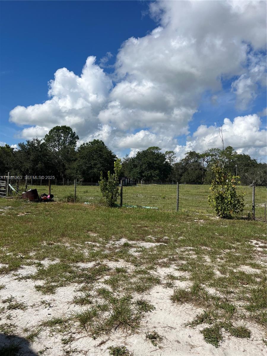 105 Farrer Road Frostproof, FL 33843 - Photo 6 of 48 a view of a park
