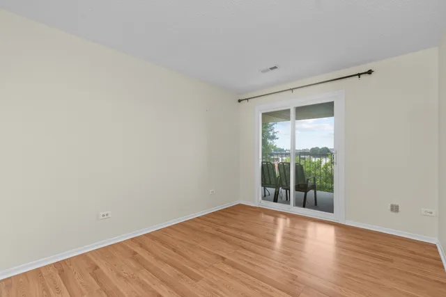 $268,900 | 720 Weidner Road, Unit 302, Buffalo Grove, IL 60089