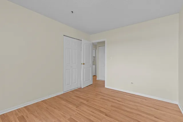 $268,900 | 720 Weidner Road, Unit 302, Buffalo Grove, IL 60089