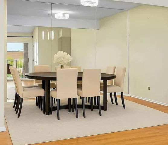 $268,900 | 720 Weidner Road, Unit 302, Buffalo Grove, IL 60089