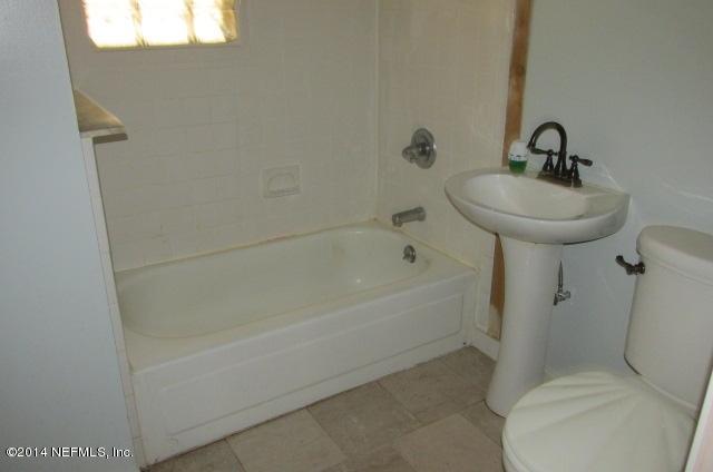 1135 Scotten Road Jacksonville, FL 32205 - Photo 9 of 10 IMG_7481