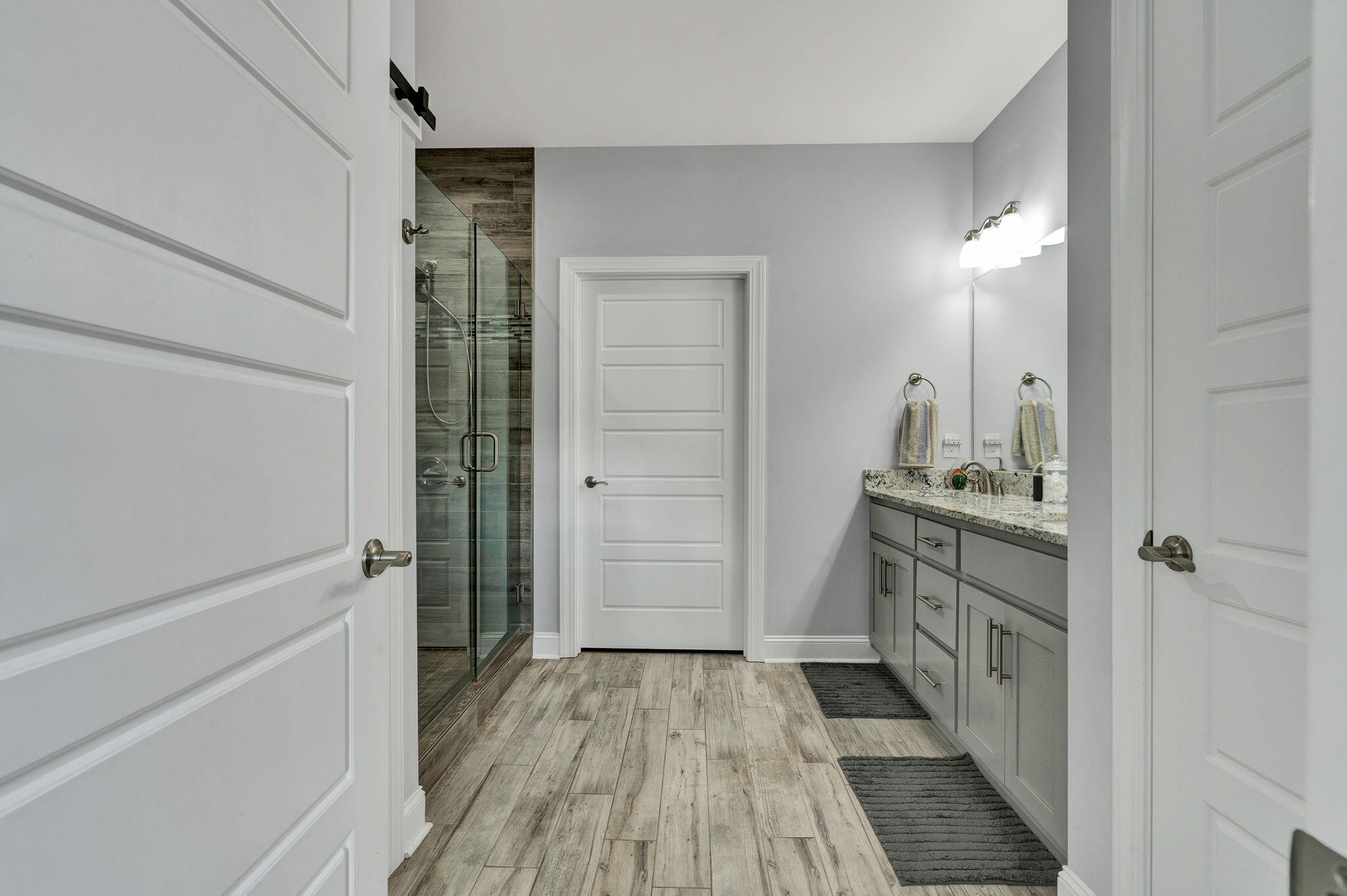 133 Camden Way Dalton, GA 30721 - Photo 17 of 39 a bathroom with a sink and a mirror