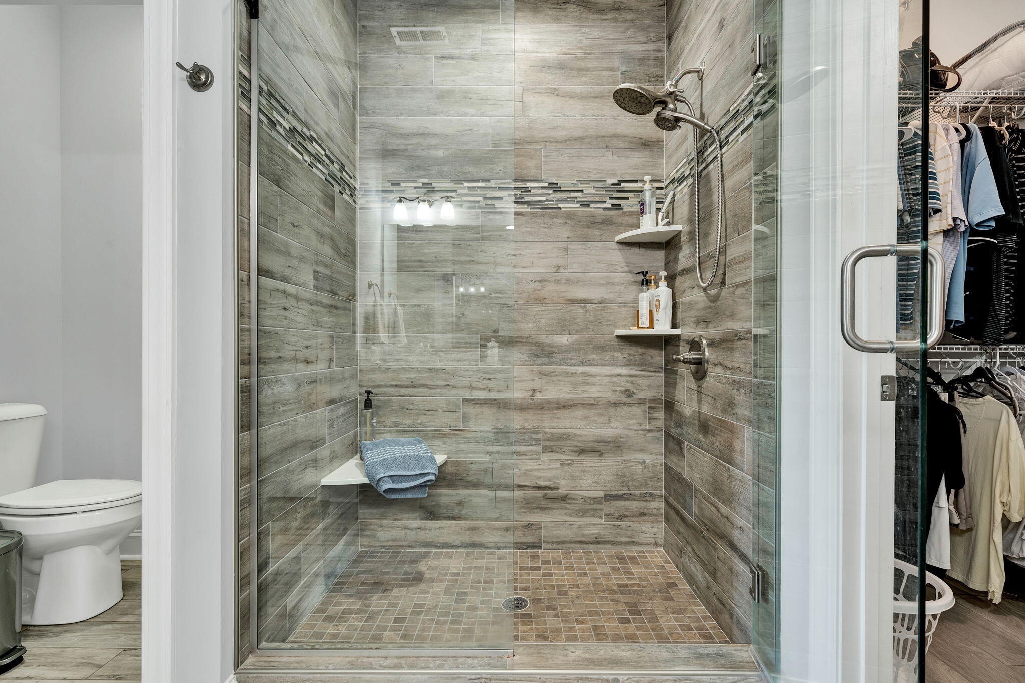 133 Camden Way Dalton, GA 30721 - Photo 23 of 39 a bathroom with a shower