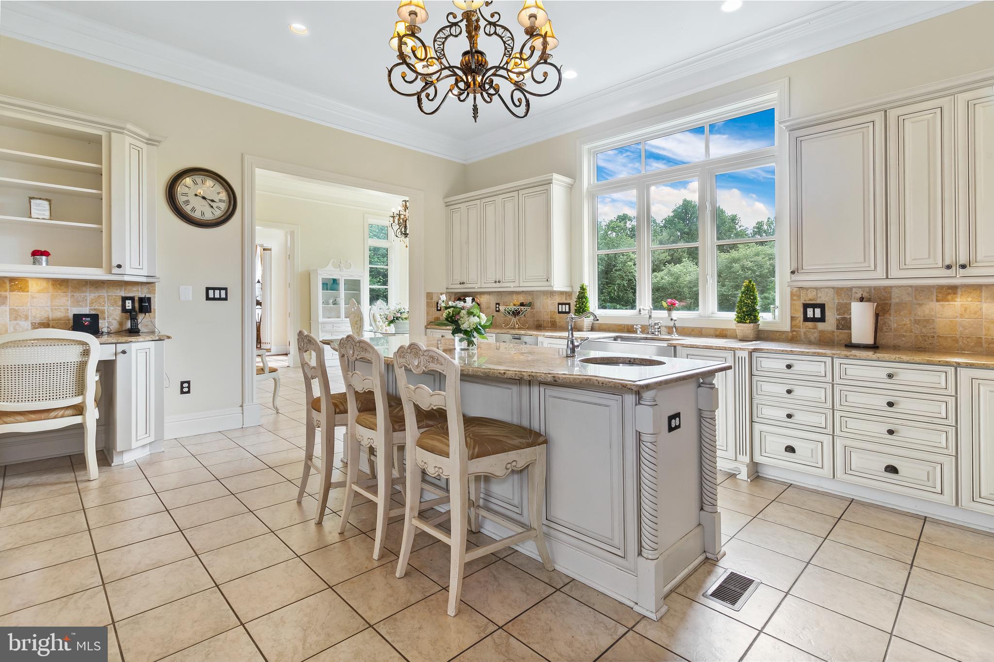 11642 Blue Ridge Lane Great Falls, VA 22066 - Photo 20 of 103