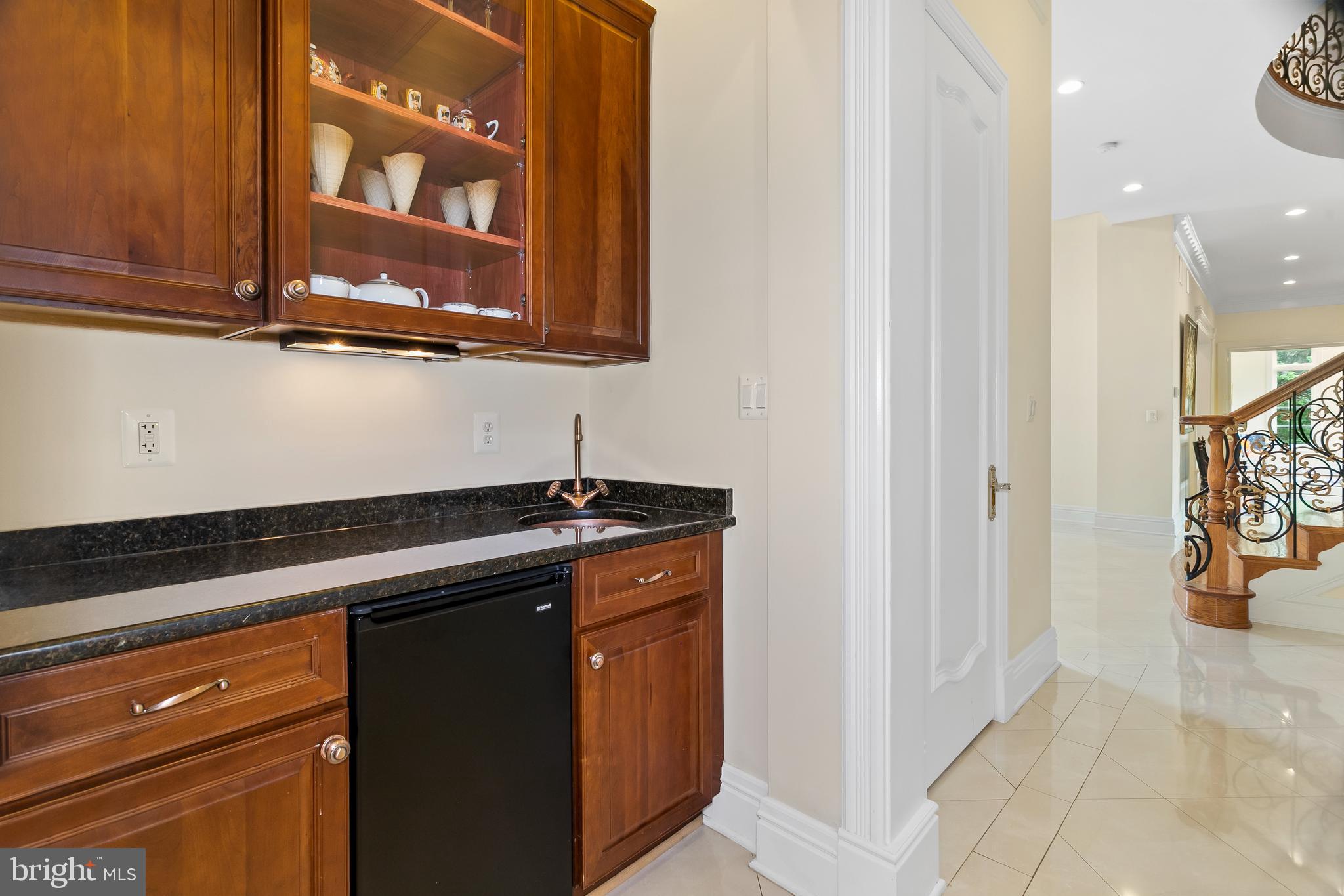 11642 Blue Ridge Lane Great Falls, VA 22066 - Photo 23 of 103