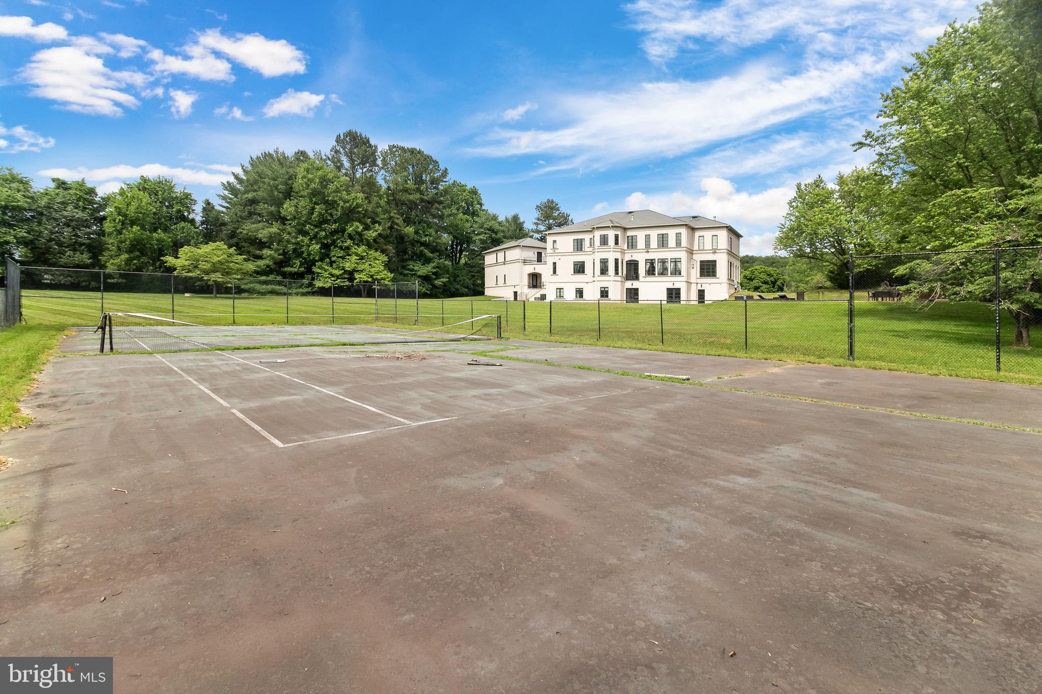 11642 Blue Ridge Lane Great Falls, VA 22066 - Photo 67 of 103 tennis court