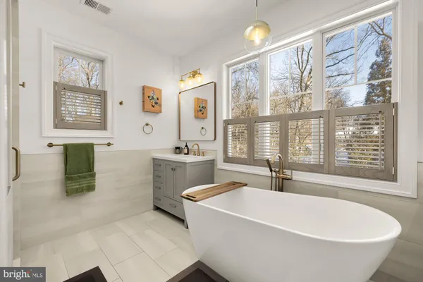 $1,725,000 | 9111 Sligo Creek Parkway, Silver Spring, MD 20901