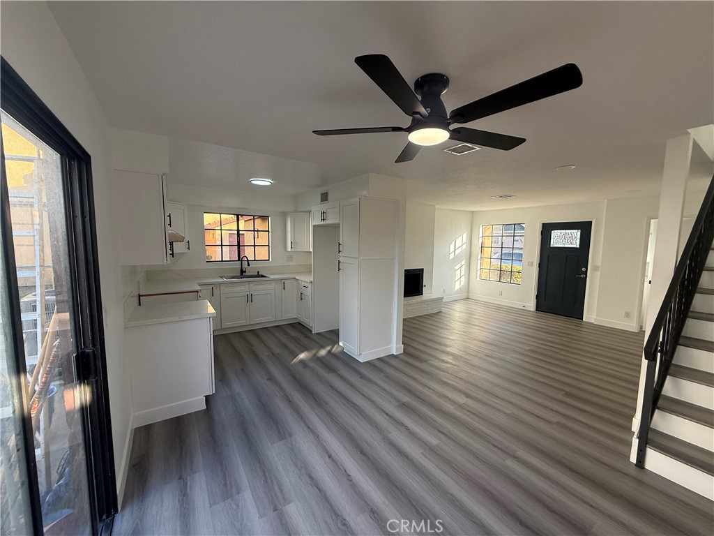 7815 Howe Street, Unit A Paramount, CA 90723 - Photo 5 of 17