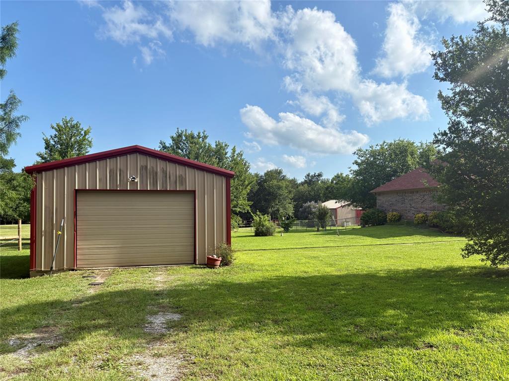 3084 Hagerman Road Pottsboro, TX 75076 - Photo 10 of 40