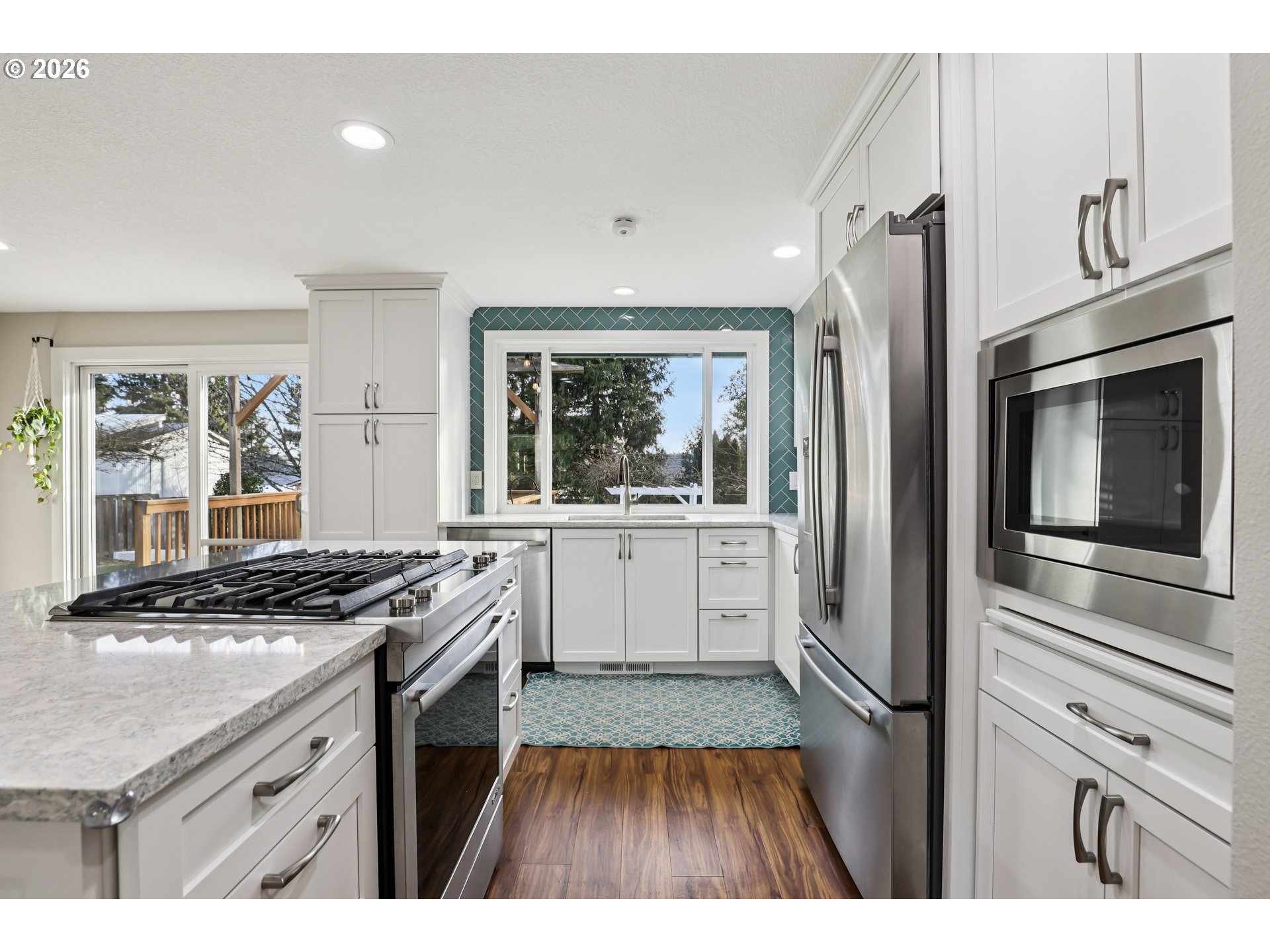 7870 Southwest 165th Avenue Beaverton, OR 97007 - Photo 10 of 38