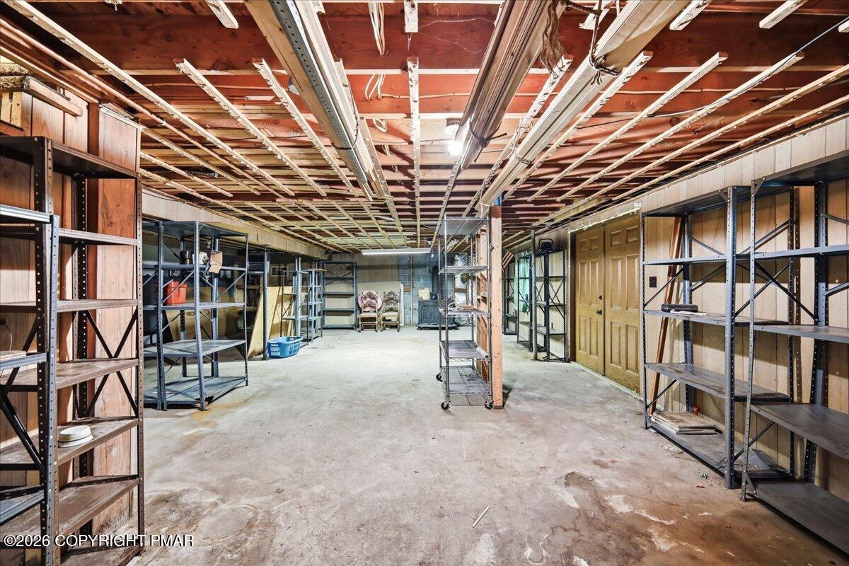 166 Pheasant Run Bushkill, PA 18324 - Photo 29 of 37 53-Photo-51