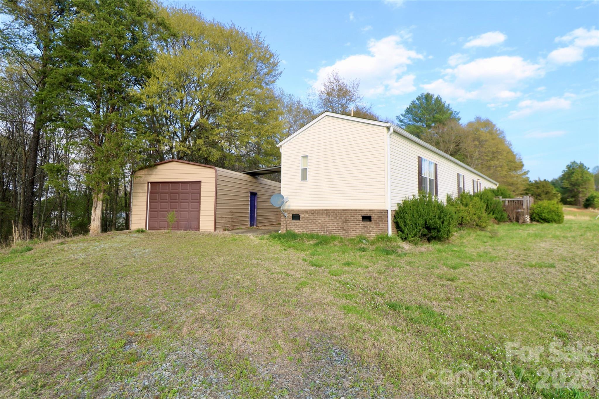 116 Sienna Court Grover, NC 28073 - Photo 2 of 19 a view of a backyard
