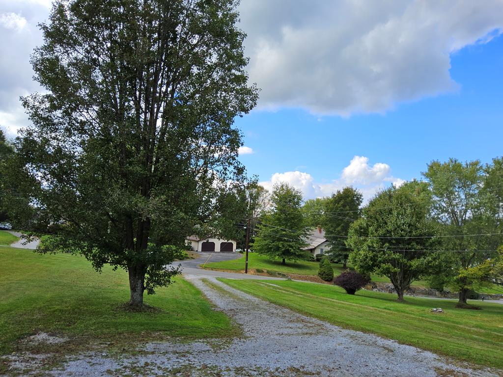 232 South Greever Street Rural Retreat, VA 24368 - Photo 8 of 37 Gallery Image 8