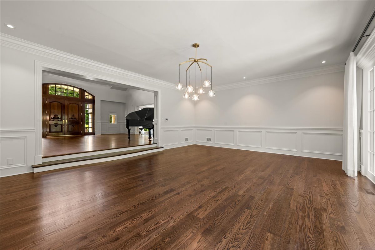 81 Locust Road Winnetka, IL 60093 - Photo 28 of 106 Gallery Image 28