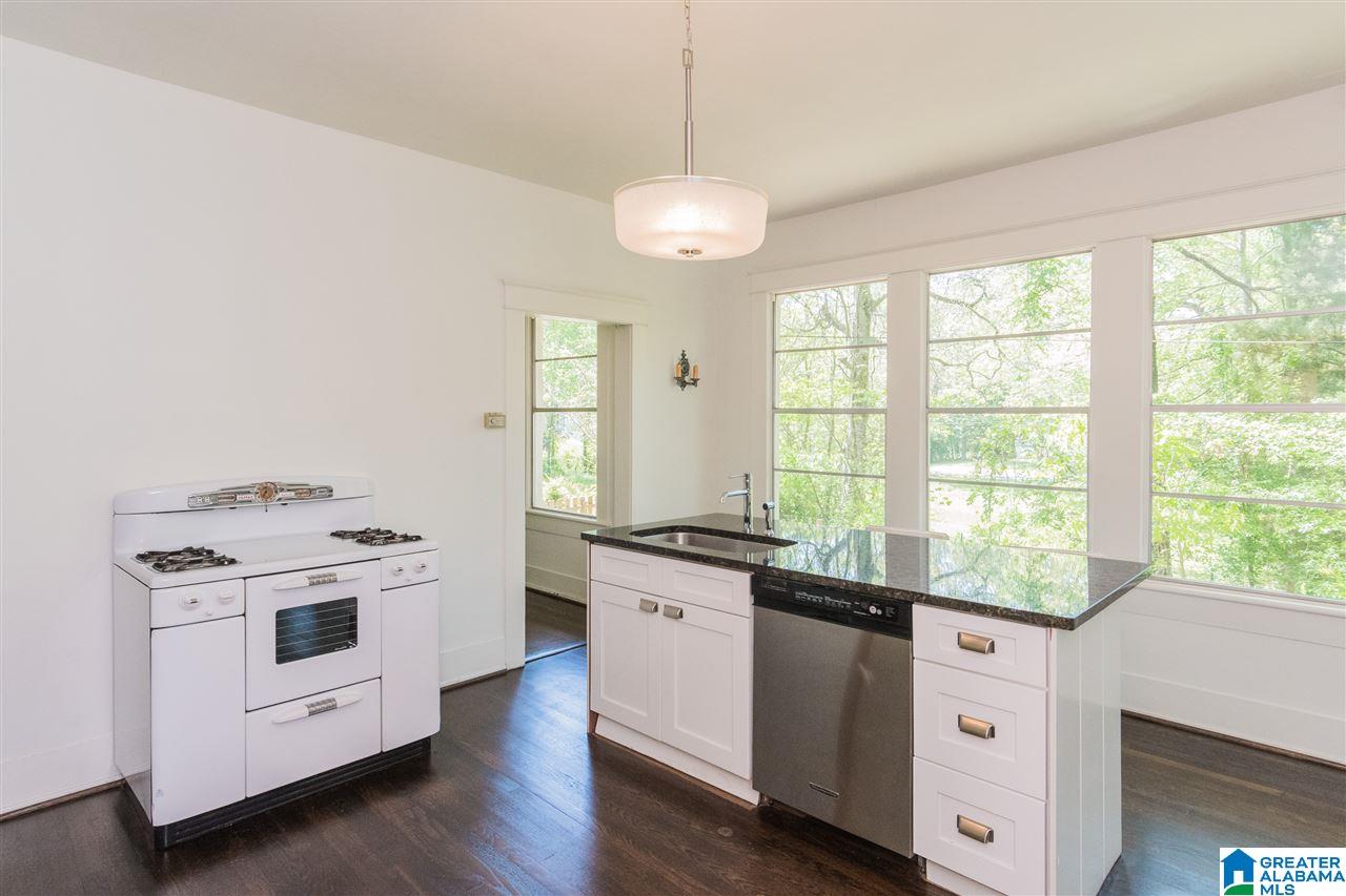 422 Valley Road Birmingham, AL 35206 - Photo 10 of 29