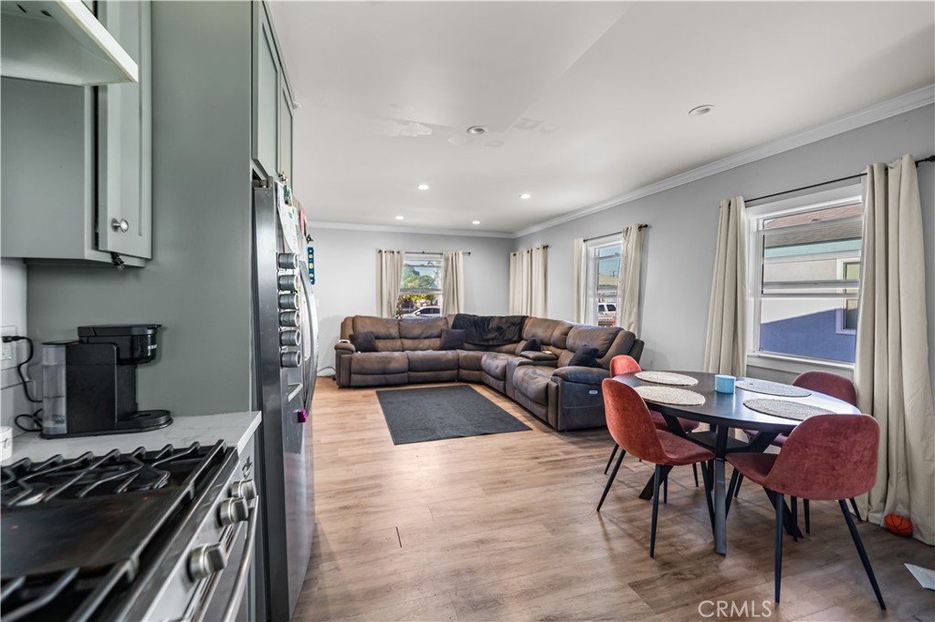 408 West Poplar Street Compton, CA 90220 - Photo 6 of 20