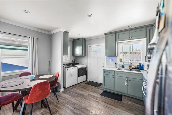 $599,999 | 408 West Poplar Street, Compton, CA 90220