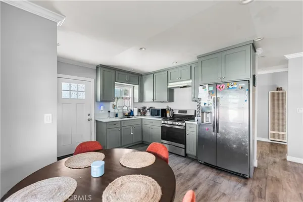 $599,999 | 408 West Poplar Street, Compton, CA 90220