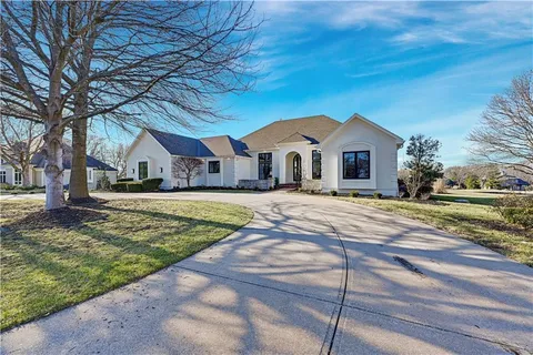 $1,850,000 | 16830 Grace Drive, Loch Lloyd, MO 64012