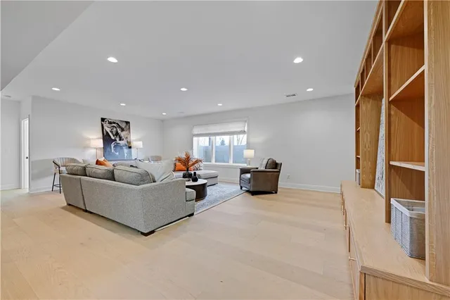 $1,850,000 | 16830 Grace Drive, Loch Lloyd, MO 64012