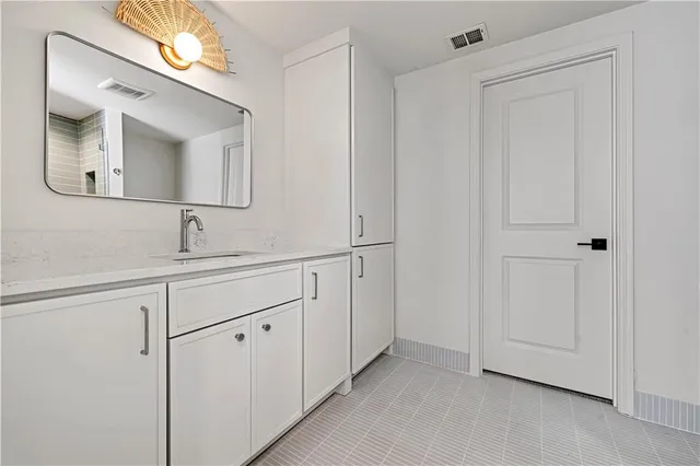 $1,850,000 | 16830 Grace Drive, Loch Lloyd, MO 64012