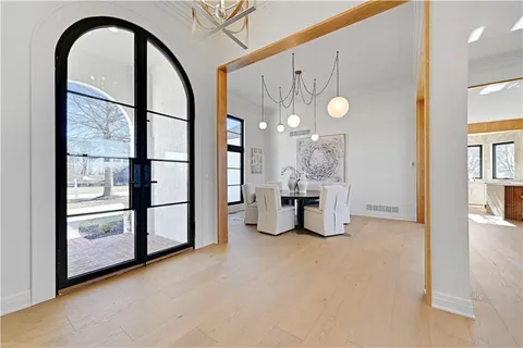 $1,850,000 | 16830 Grace Drive, Loch Lloyd, MO 64012