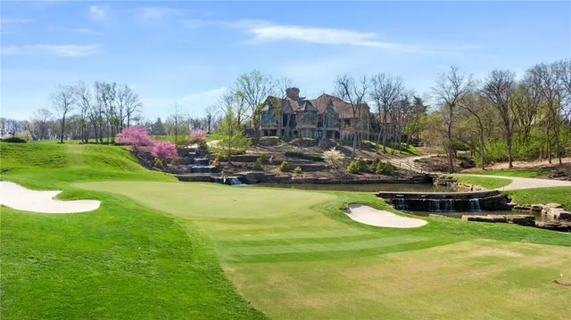 $1,850,000 | 16830 Grace Drive, Loch Lloyd, MO 64012