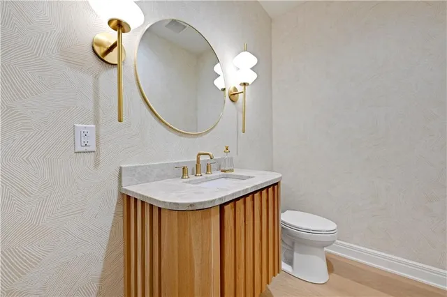 $1,850,000 | 16830 Grace Drive, Loch Lloyd, MO 64012