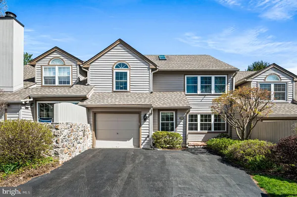$750,000 | 28 Manchester Court, Unit 28, Berwyn, PA 19312