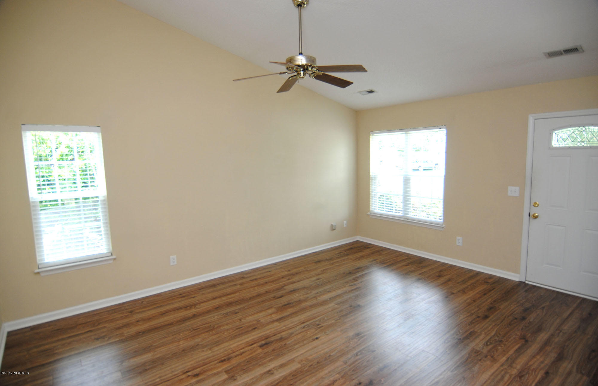 2248 White Road Wilmington, NC 28411 - Photo 3 of 50 DSC_1694
