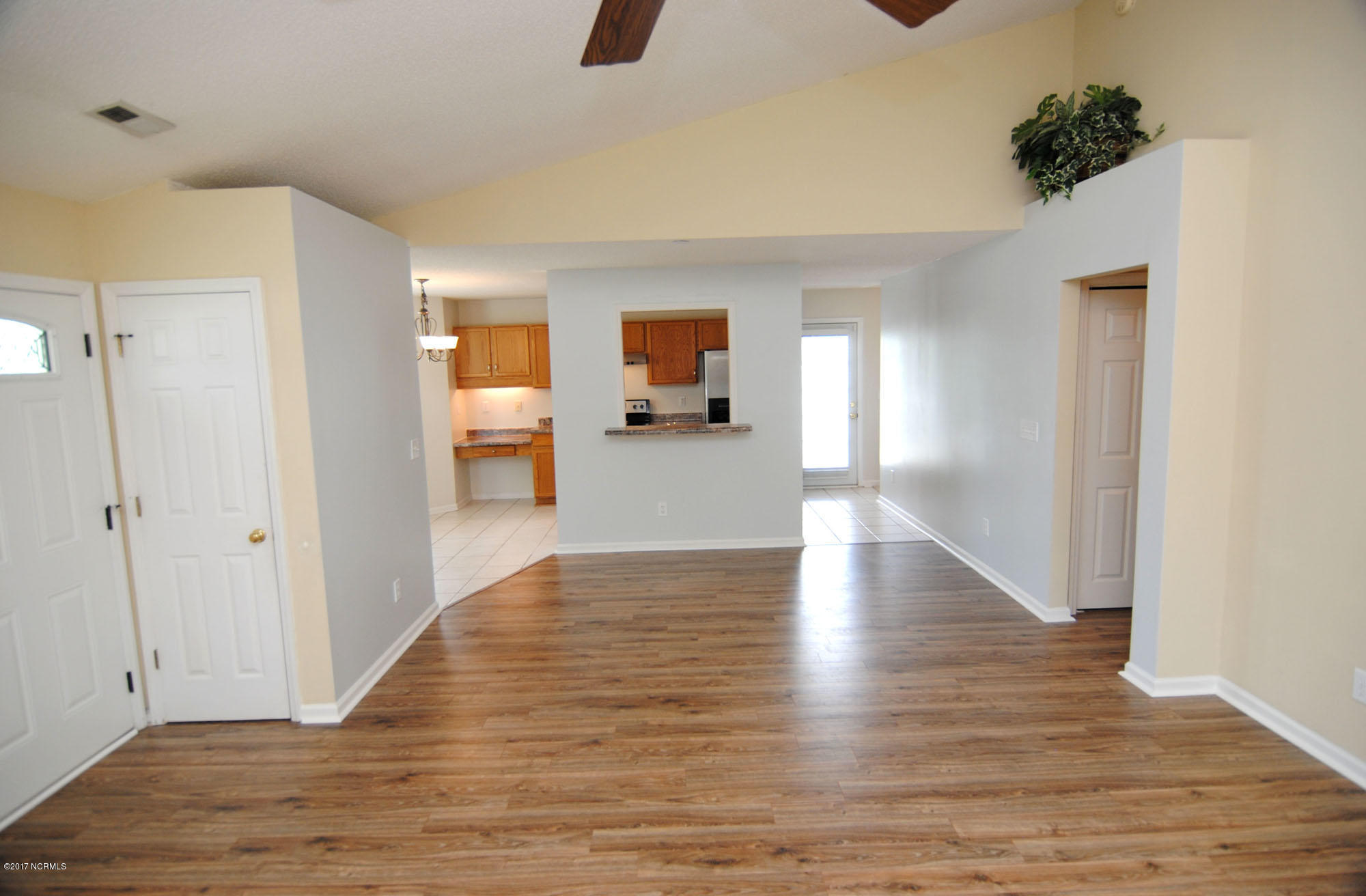 2248 White Road Wilmington, NC 28411 - Photo 6 of 50 DSC_1698