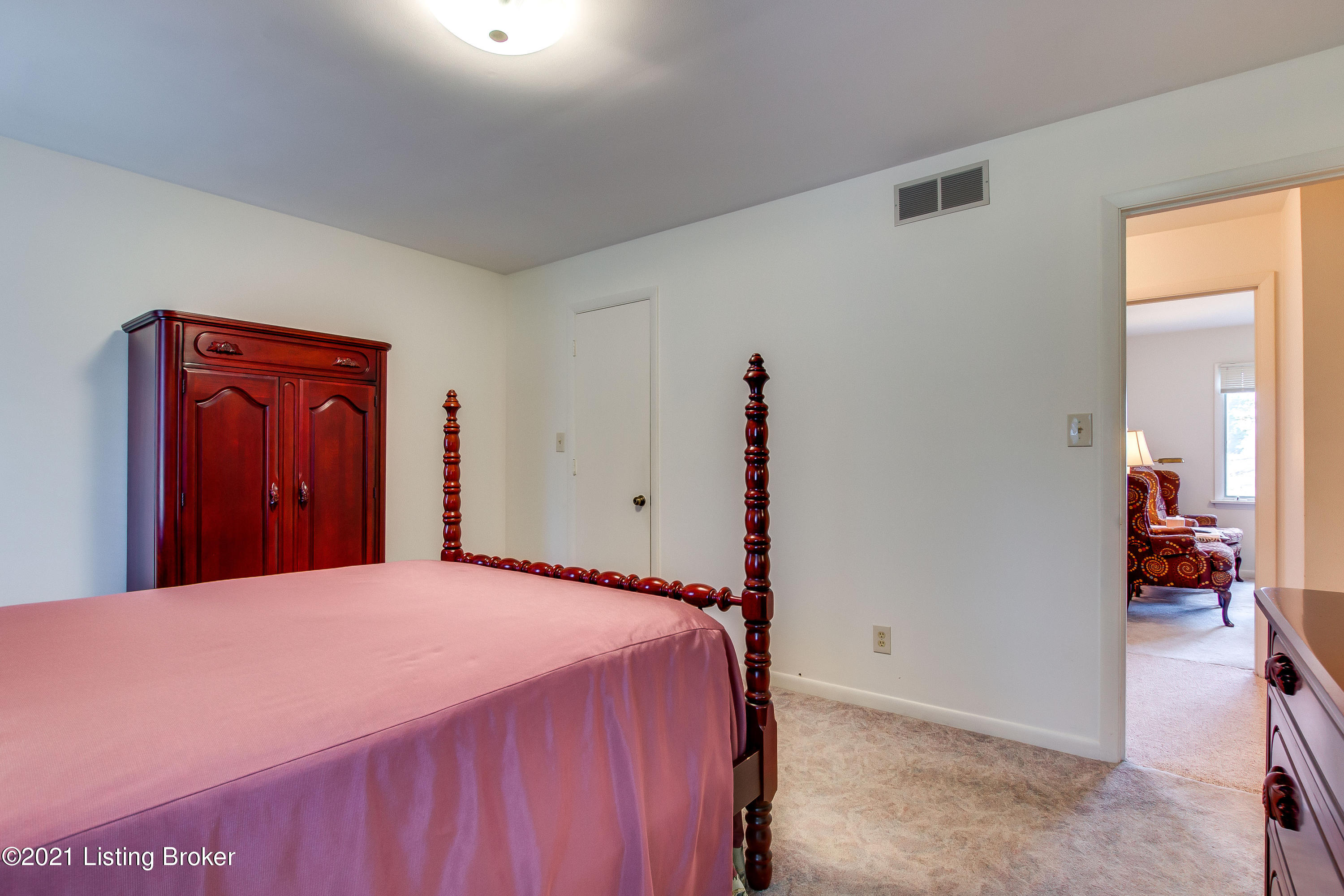 10100 Covered Bridge Road Prospect, KY 40059 - Photo 17 of 69 Main Bedroom