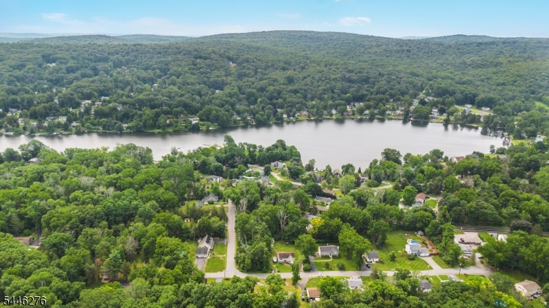 8 Spruce Drive Andover, NJ 07821 - Photo 41 of 50