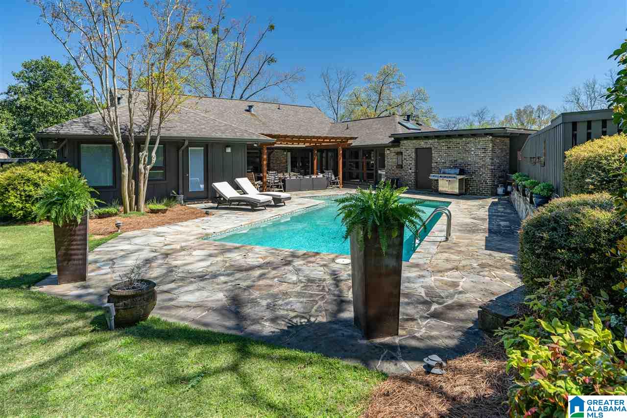 3344 Woodridge Road North Birmingham, AL 35223 - Photo 2 of 50