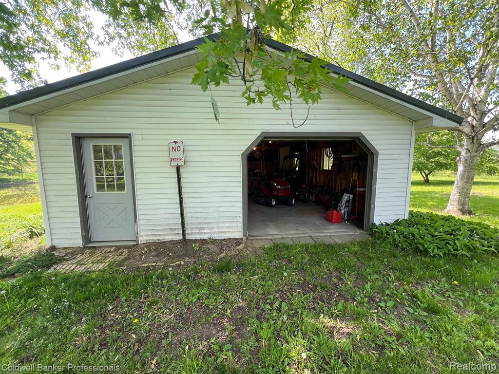 6125 Jefferson Road North Branch, MI 48461 - Photo 45 of 48