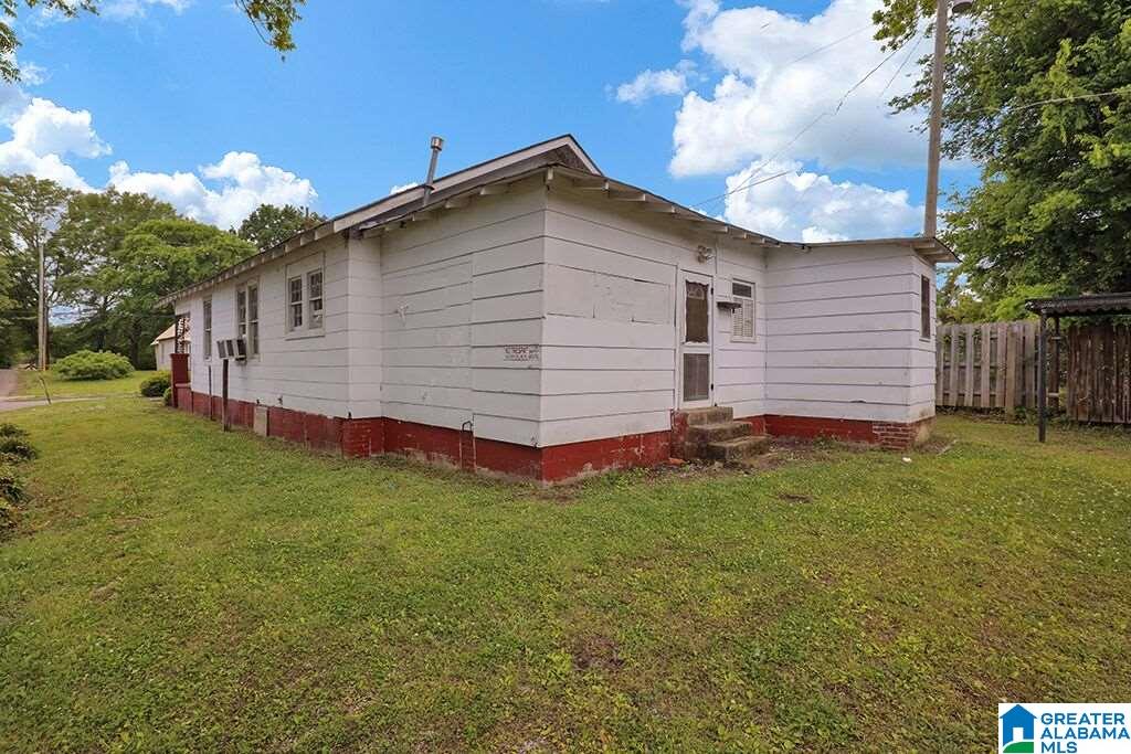 717 West 18th Street Anniston, AL 36201 - Photo 2 of 19