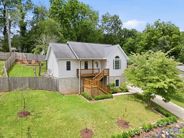 $395,000 | 320 Meadowbrook Drive, Canton, NC 28716