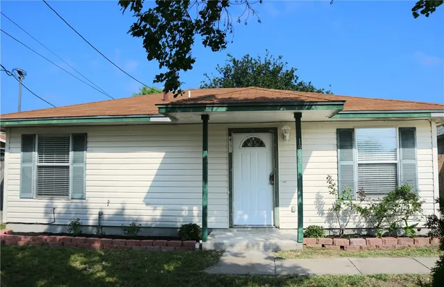 $1,295 | 1933 Orange Street, Corpus Christi, TX 78418