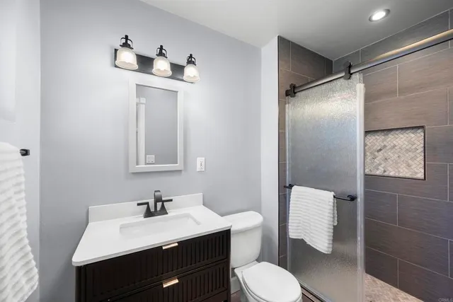 $949,900 | 202 East J Street, Chula Vista, CA 91910