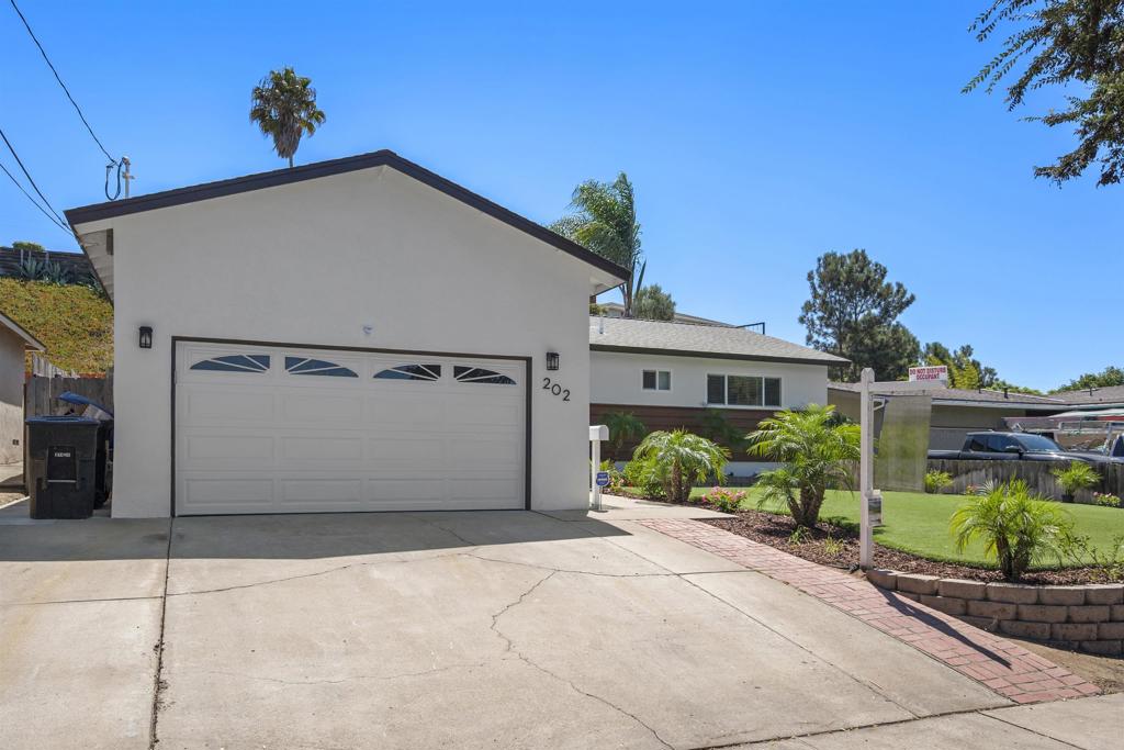 202 East J Street Chula Vista, CA 91910 - Photo 16 of 44