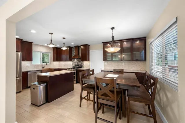 $949,900 | 202 East J Street, Chula Vista, CA 91910