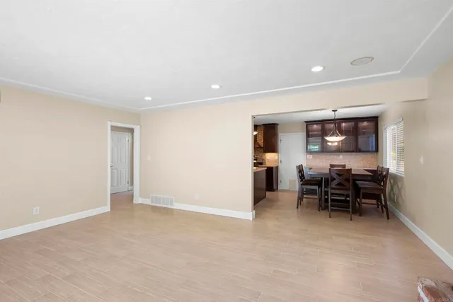 $949,900 | 202 East J Street, Chula Vista, CA 91910