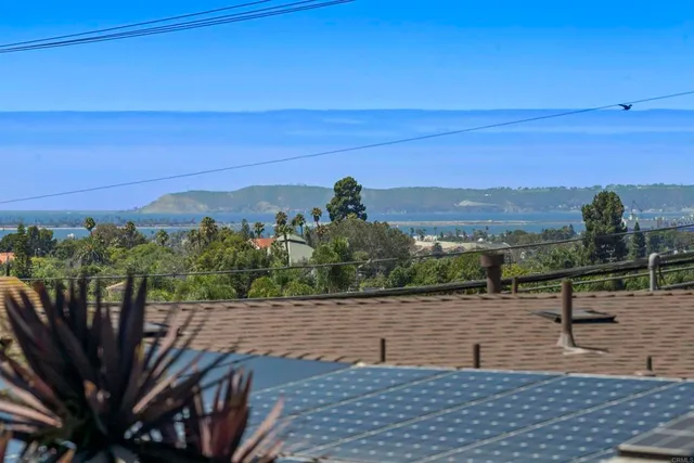 $949,900 | 202 East J Street, Chula Vista, CA 91910